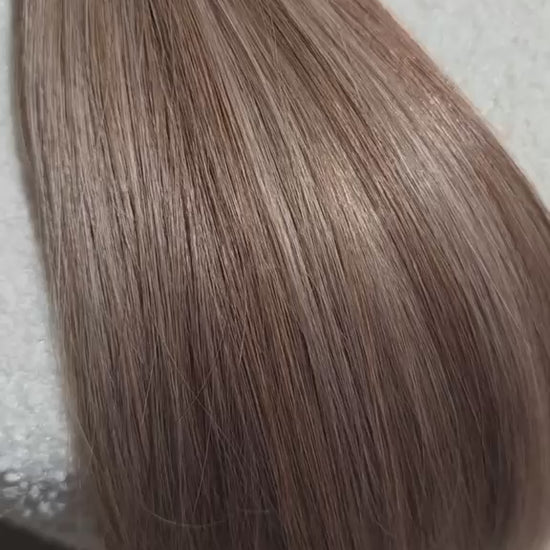 ARIA HAIR Seamless Clip-In Monaco Blend – zbliżenie na gładką strukturę włosów